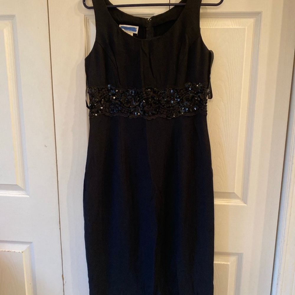 90’s black dress